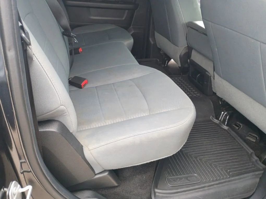 Used 2016 RAM 1500 Express w/ Black Ram 1500 Express Group RWD image 19