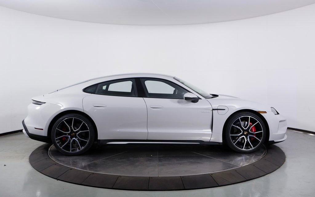 New 2025 Porsche Taycan 4S image 25