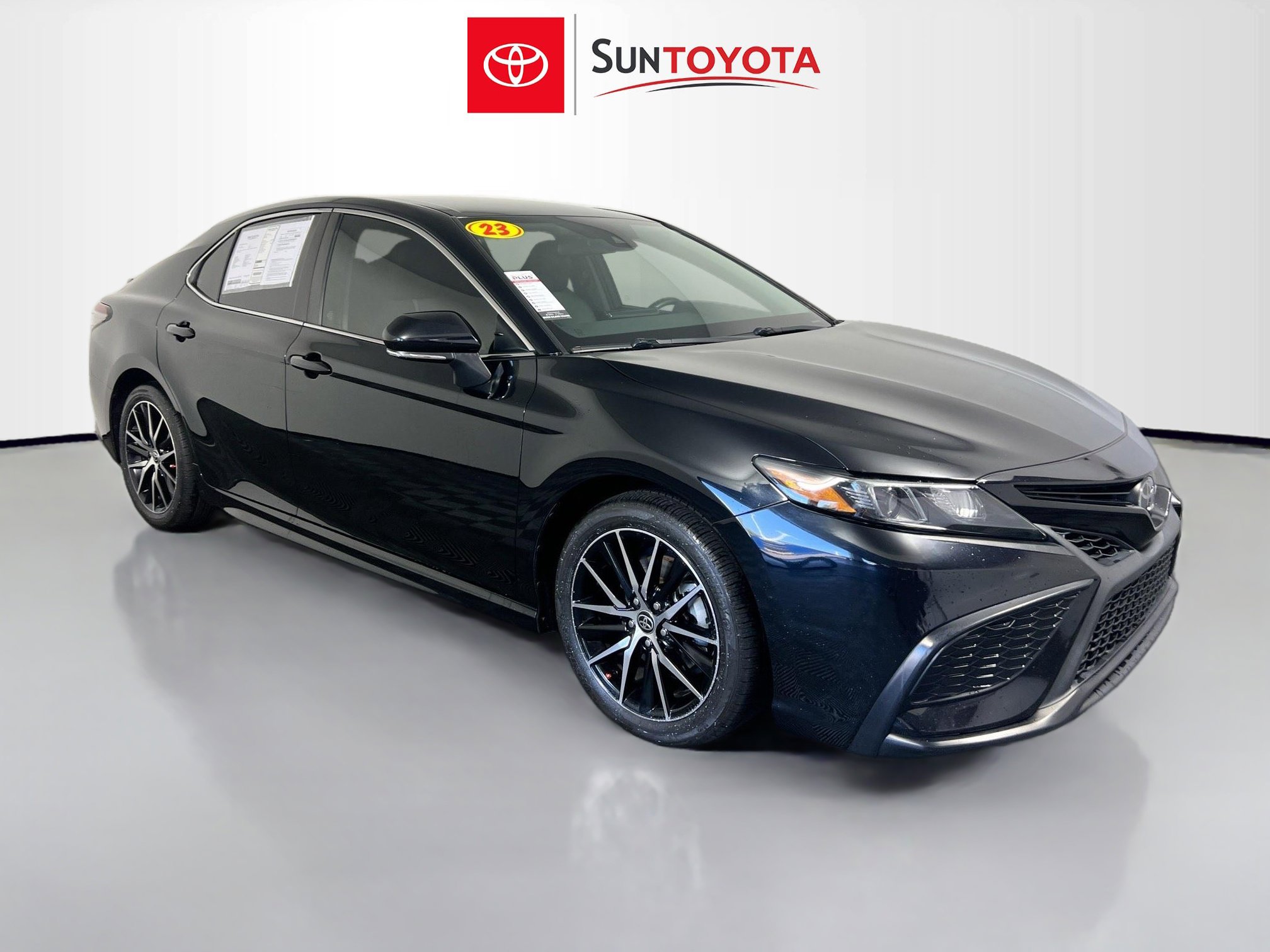 Used 2023 Toyota Camry SE