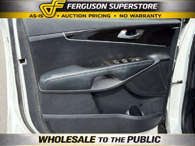 Used 2019 Kia Sorento AWD V6 image 16