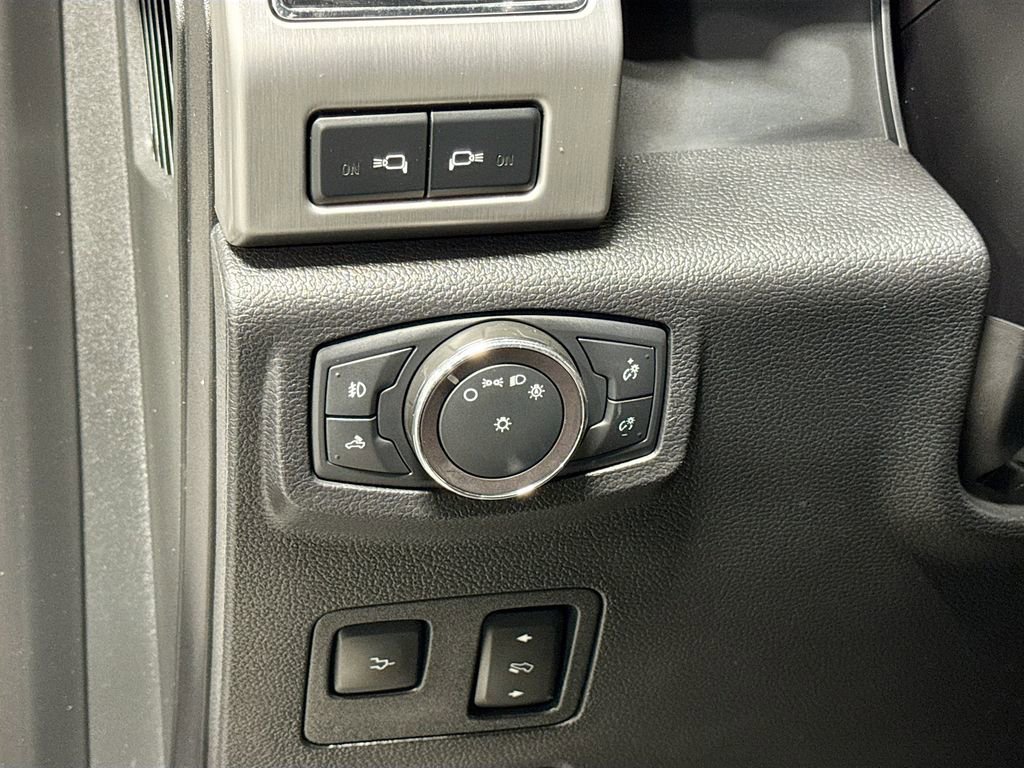 Used 2019 Ford F350 Platinum w/ Platinum Ultimate Package image 25