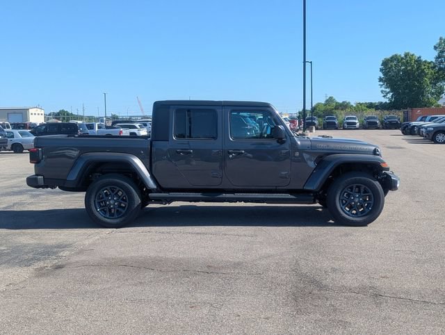 New 2026 Jeep Gladiator Sport AWD/4WD image 2