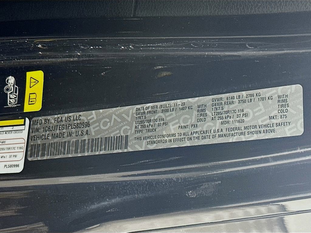 Used 2023 Jeep Gladiator Mojave w/ Cold Weather Group image 37