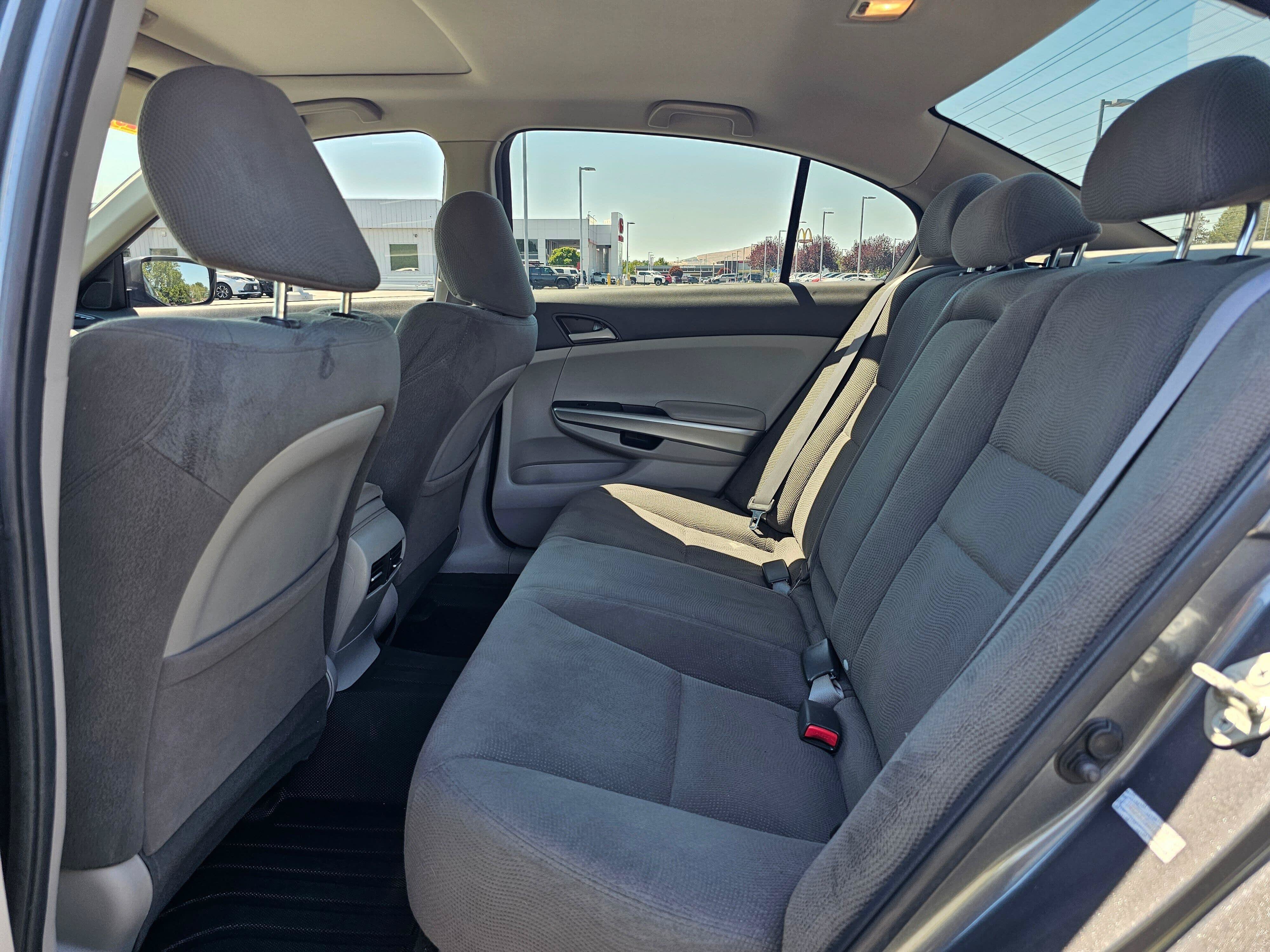 Used 2010 Honda Accord EX image 17