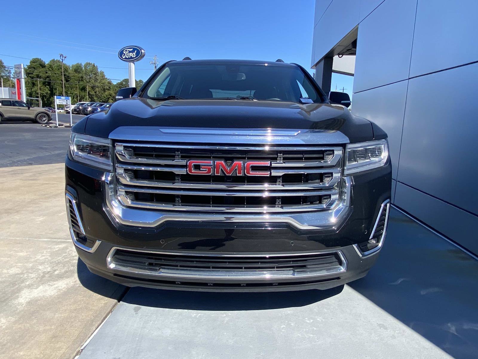 Used 2023 GMC Acadia SLT image 11