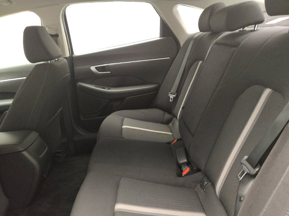 Used 2025 Hyundai Sonata SEL FWD image 18