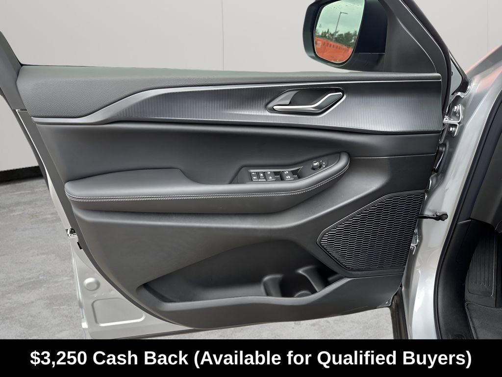 New 2025 Jeep Grand Cherokee Laredo X w/ Luxury Tech Group I RWD image 28