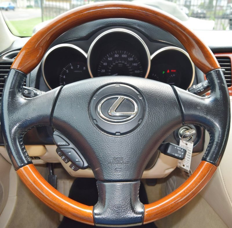 Used 2003 Lexus SC 430 Convertible RWD image 25