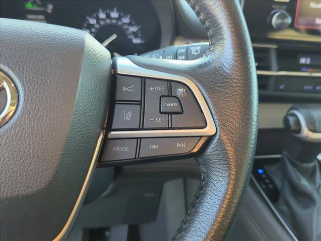 Used 2021 Toyota Sienna XLE AWD/4WD image 13
