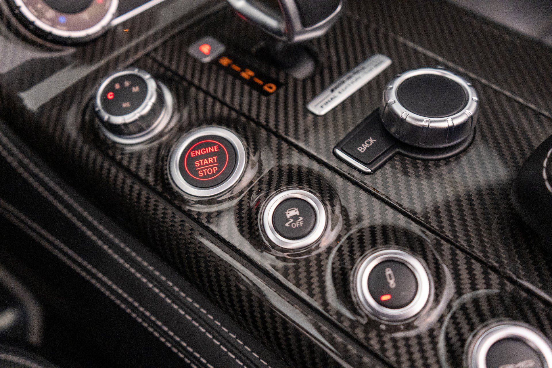 Used 2015 Mercedes-Benz SLS AMG GT Final Edition image 28