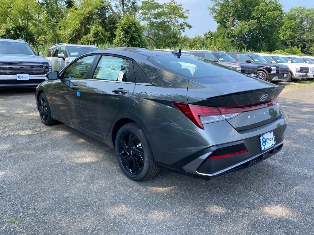 New 2026 Hyundai Elantra SEL Sport Premium FWD image 8
