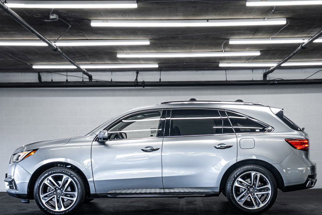 Used 2018 Acura MDX SH-AWD w/ Advance Package image 2
