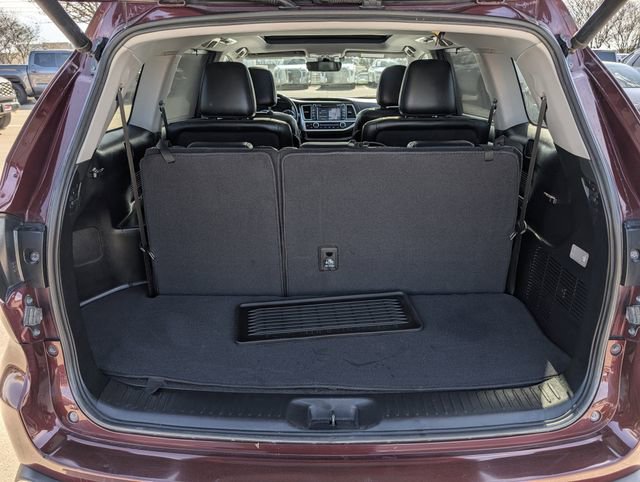 Used 2018 Toyota Highlander Limited Platinum image 30