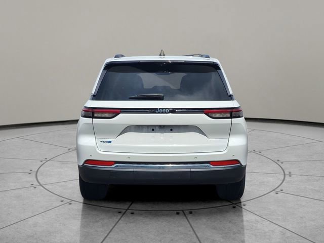 Certified 2022 Jeep Grand Cherokee Limited 4xe w/ Luxury Tech Group II AWD/4WD image 11