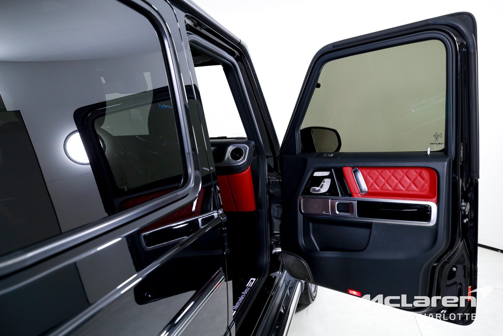 Used 2021 Mercedes-Benz G 550 w/ AMG Line image 26