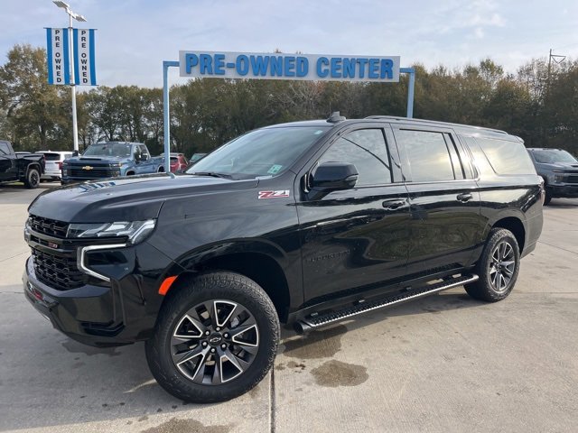 Used 2023 Chevrolet Suburban Z71 w/ Luxury Package video 2