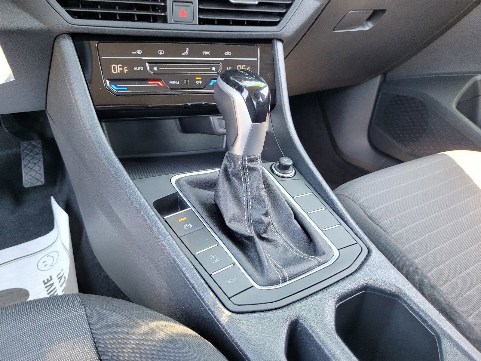 Used 2025 Volkswagen Jetta S FWD image 19