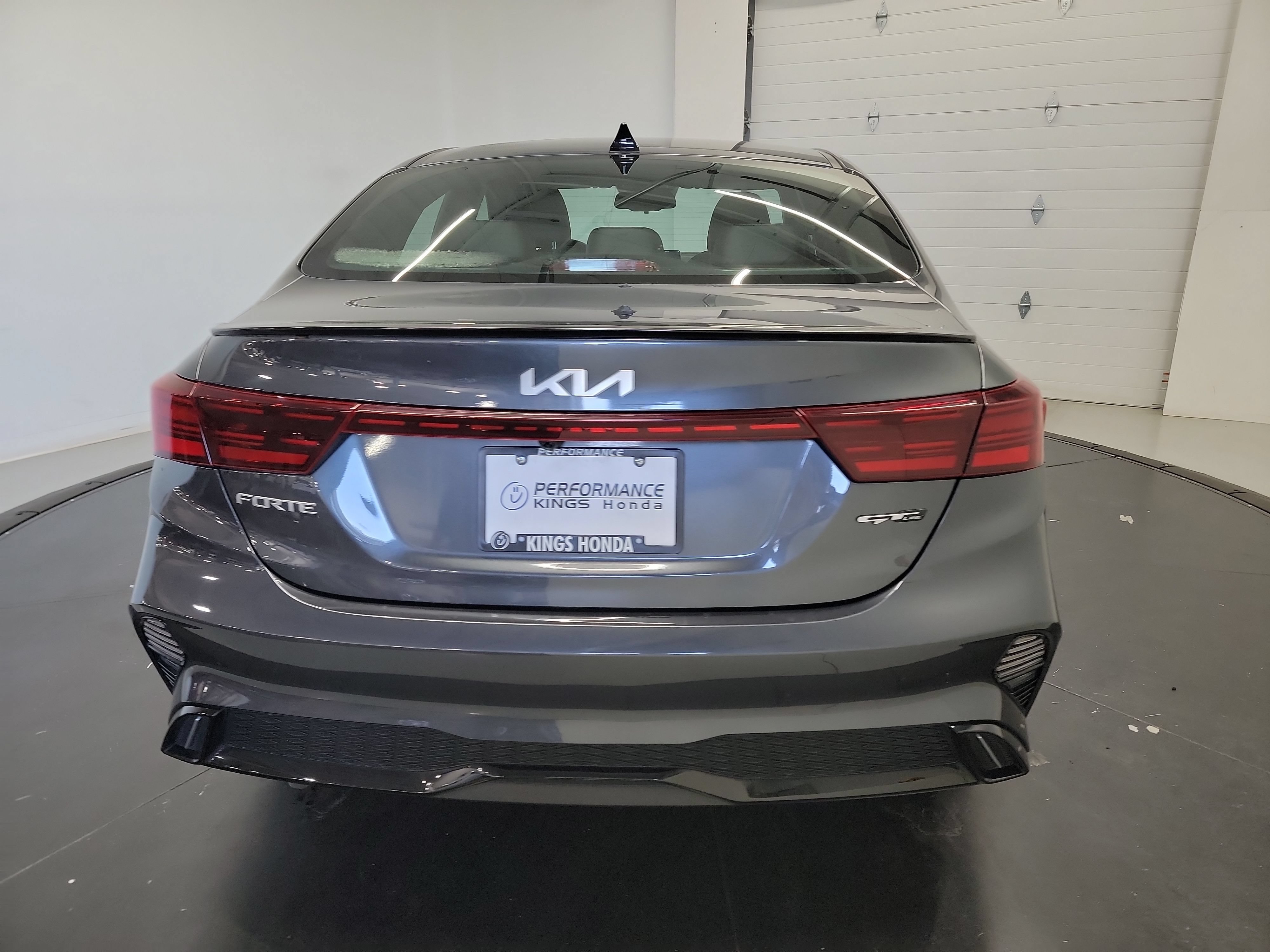 Used 2023 Kia Forte GT-Line w/ GT-Line Premium Package FWD image 13