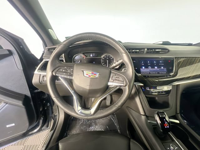 Used 2023 Cadillac XT6 Premium Luxury AWD/4WD image 14