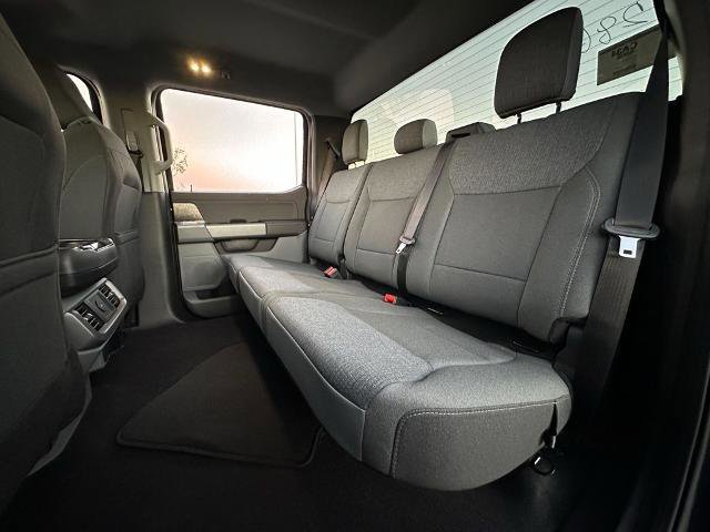 New 2025 Ford F150 Lightning XLT image 29