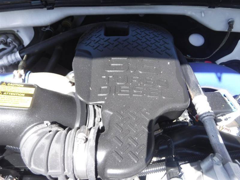 Used 2003 Chevrolet Silverado 2500 LS w/ Skid Plate Package AWD/4WD image 31