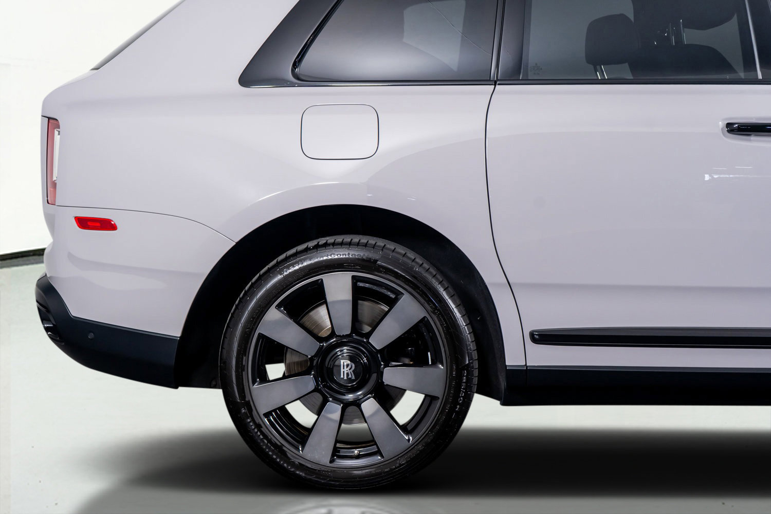 Used 2023 Rolls-Royce Cullinan image 8