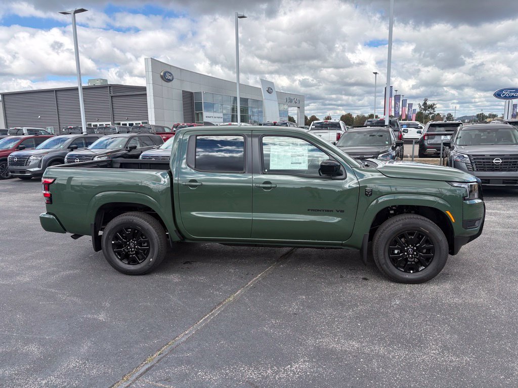 New 2027 Nissan Frontier SV w/ Tow Package AWD/4WD image 3