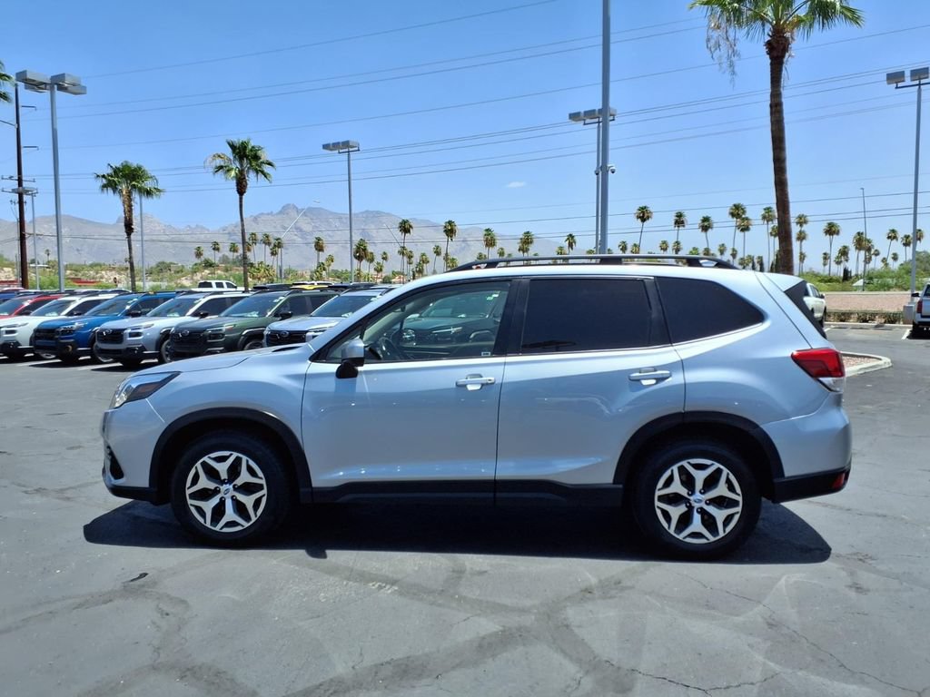 Certified 2023 Subaru Forester Premium AWD/4WD image 12