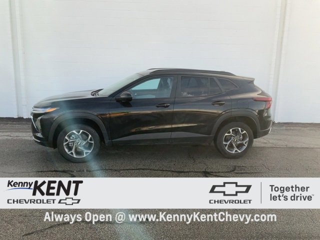 Certified 2025 Chevrolet Trax LT w/ LT Convenience Package image 27