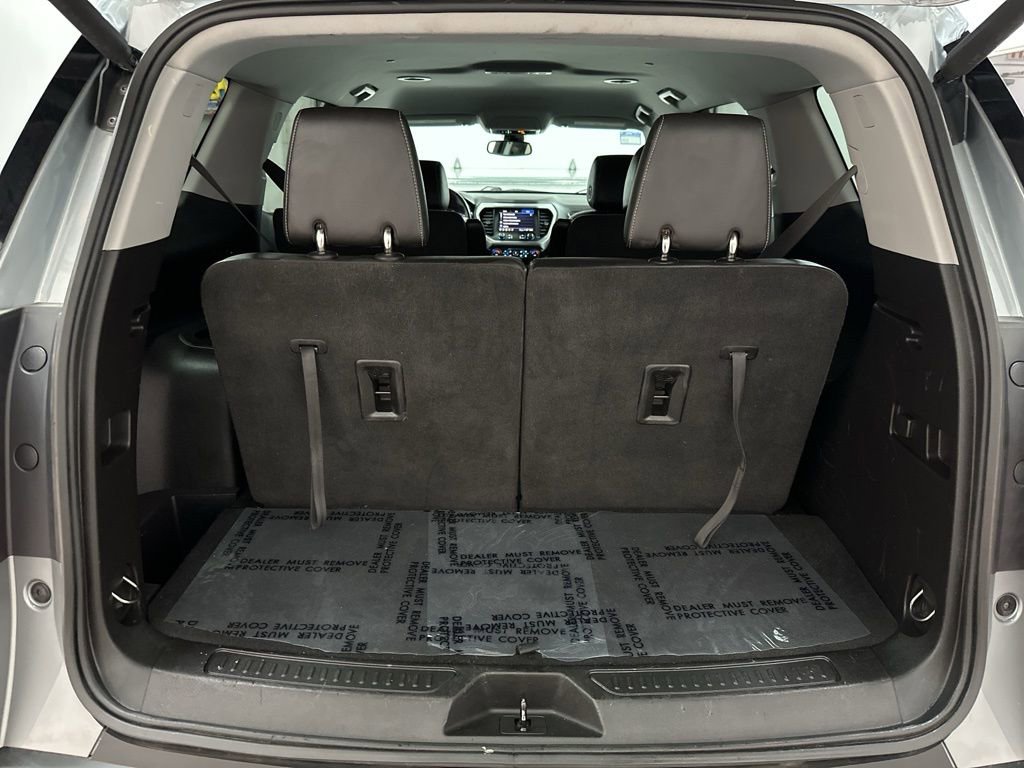 Used 2023 GMC Acadia SLT image 38