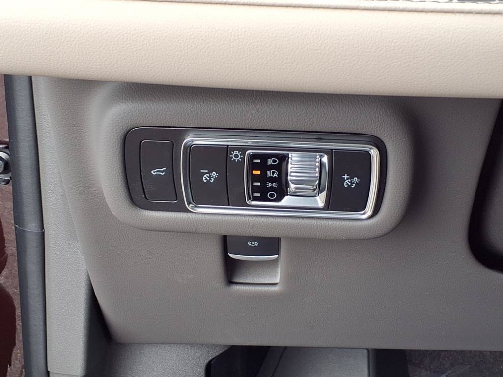 New 2025 Lincoln Nautilus Reserve w/ Jet Appearance Package AWD/4WD image 17