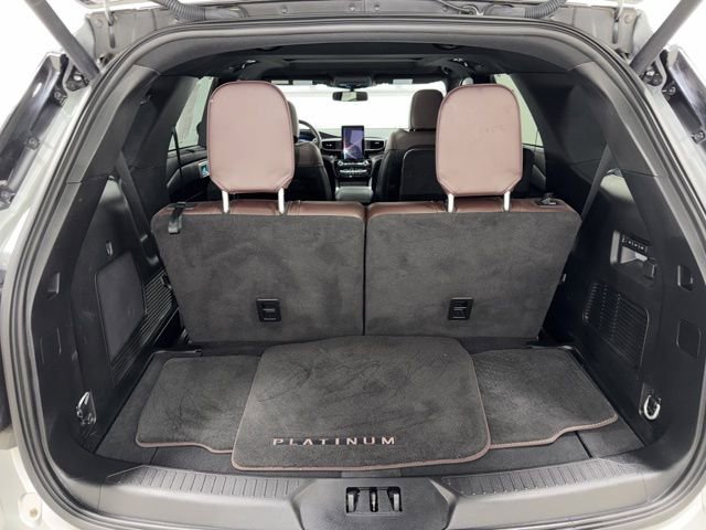 Used 2023 Ford Explorer Platinum w/ Technology Package image 39