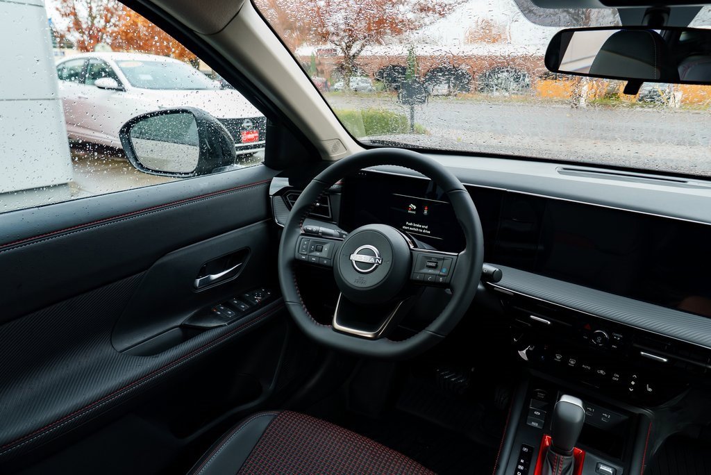 New 2026 Nissan Kicks SR w/ Cold Weather Package image 10