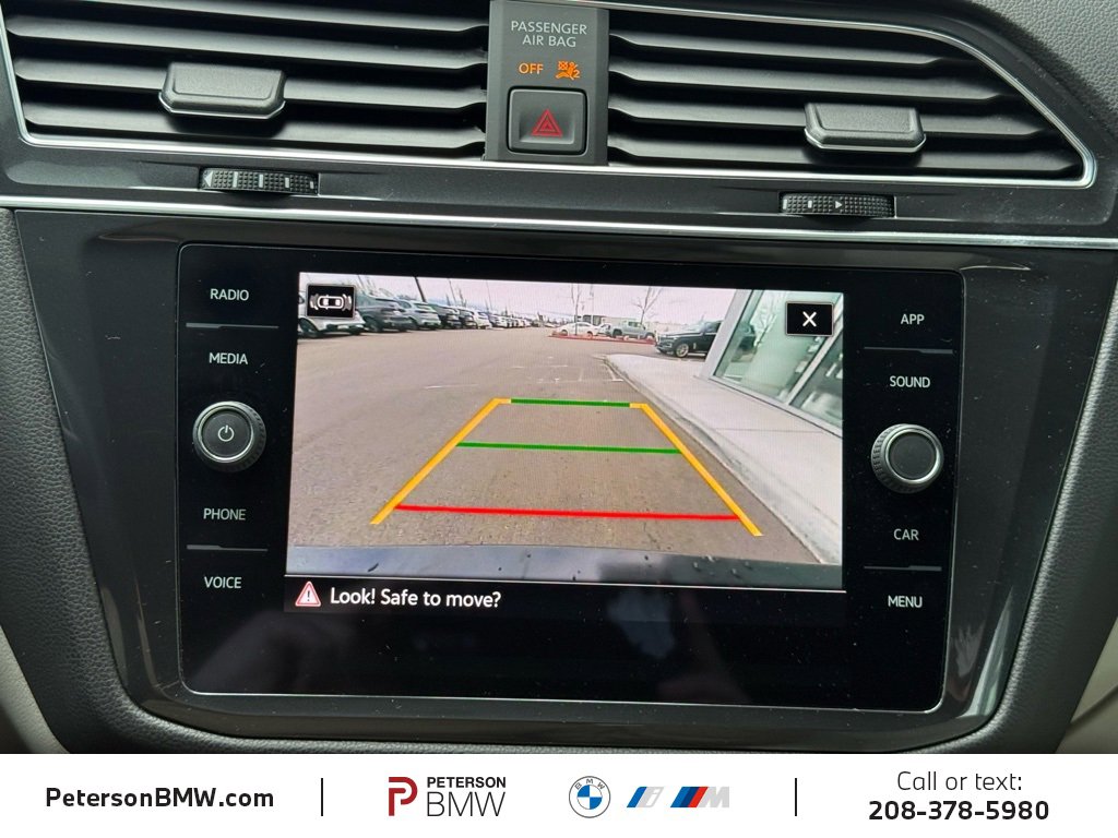 Used 2023 Volkswagen Tiguan SE R-Line image 32