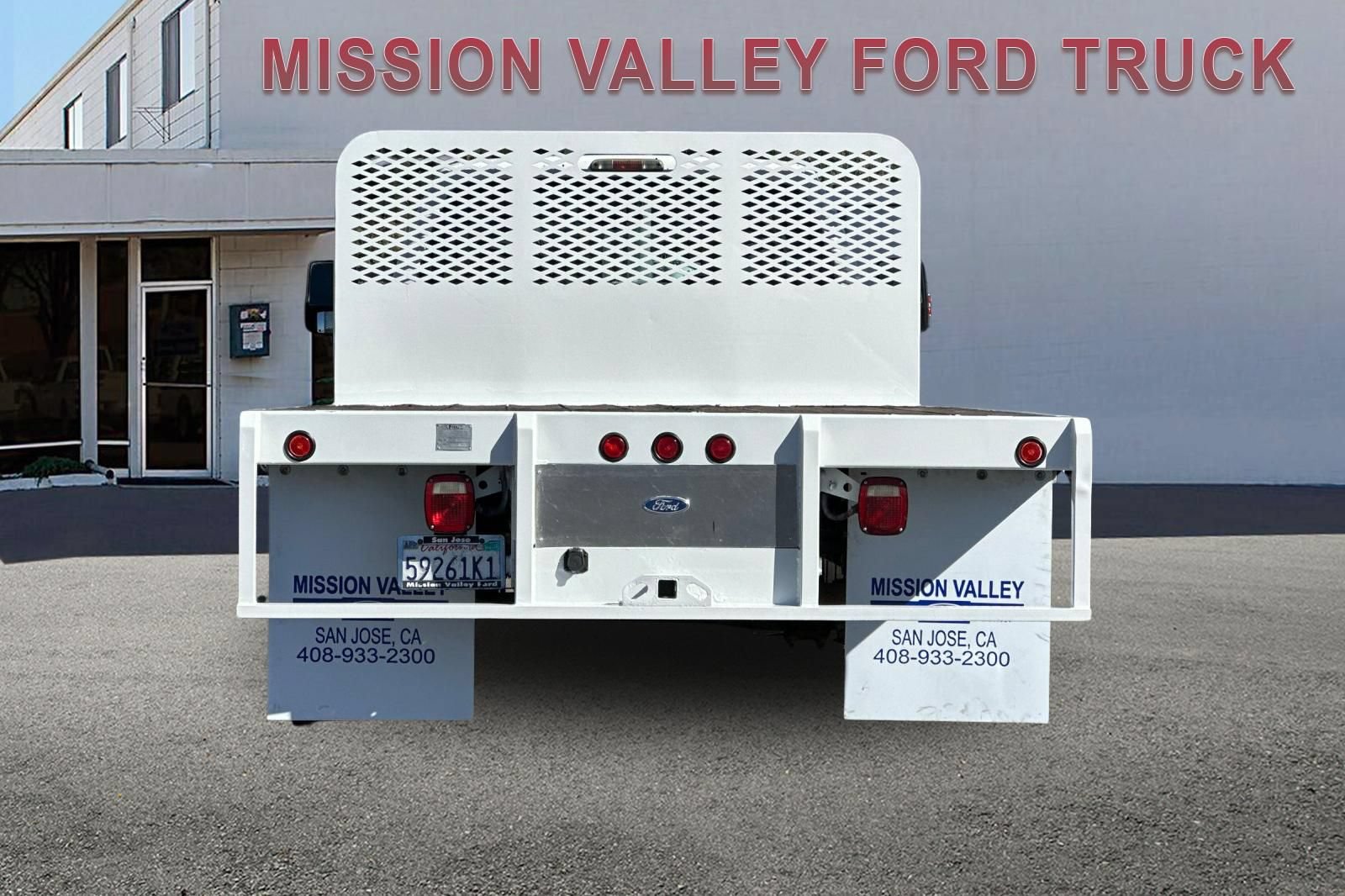 Used 2014 Ford F550 2WD Regular Cab Super Duty image 5