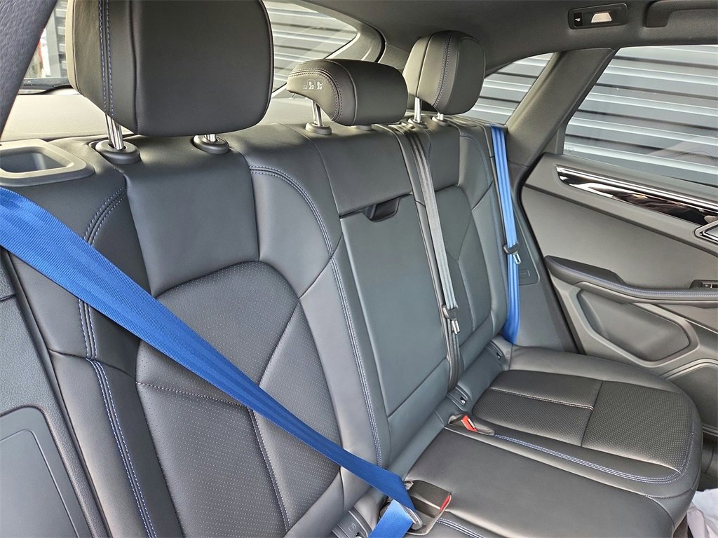 New 2026 Porsche Macan Turbo image 21