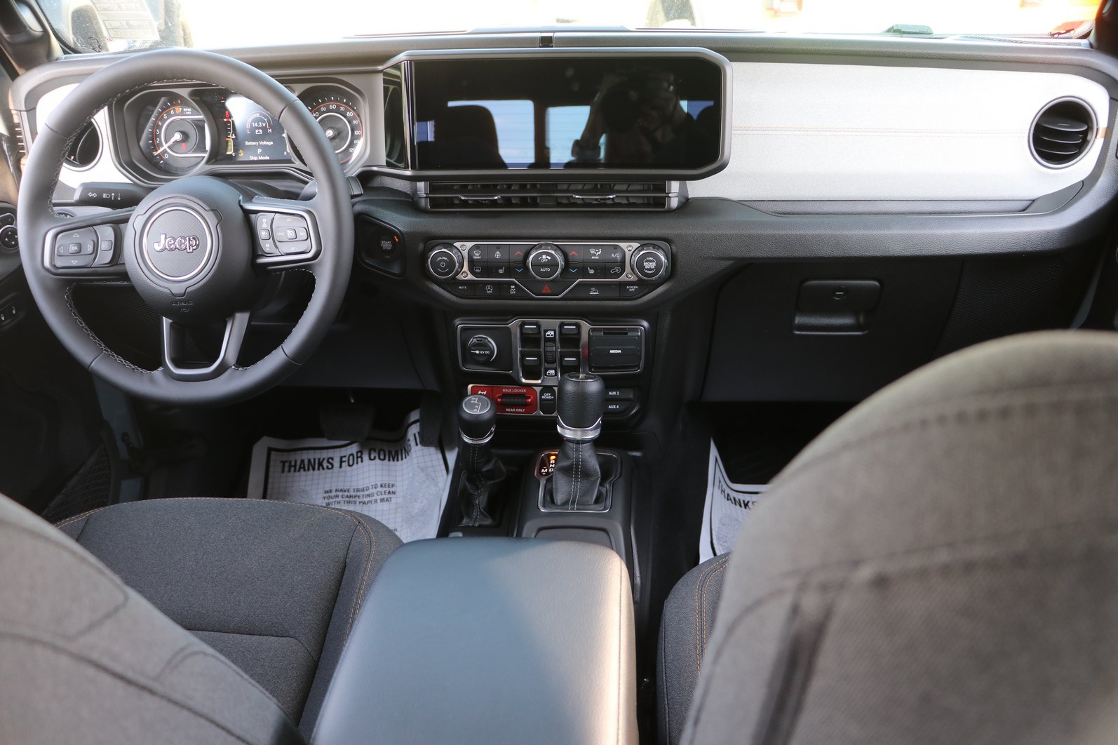 New 2026 Jeep Gladiator Sport AWD/4WD image 15