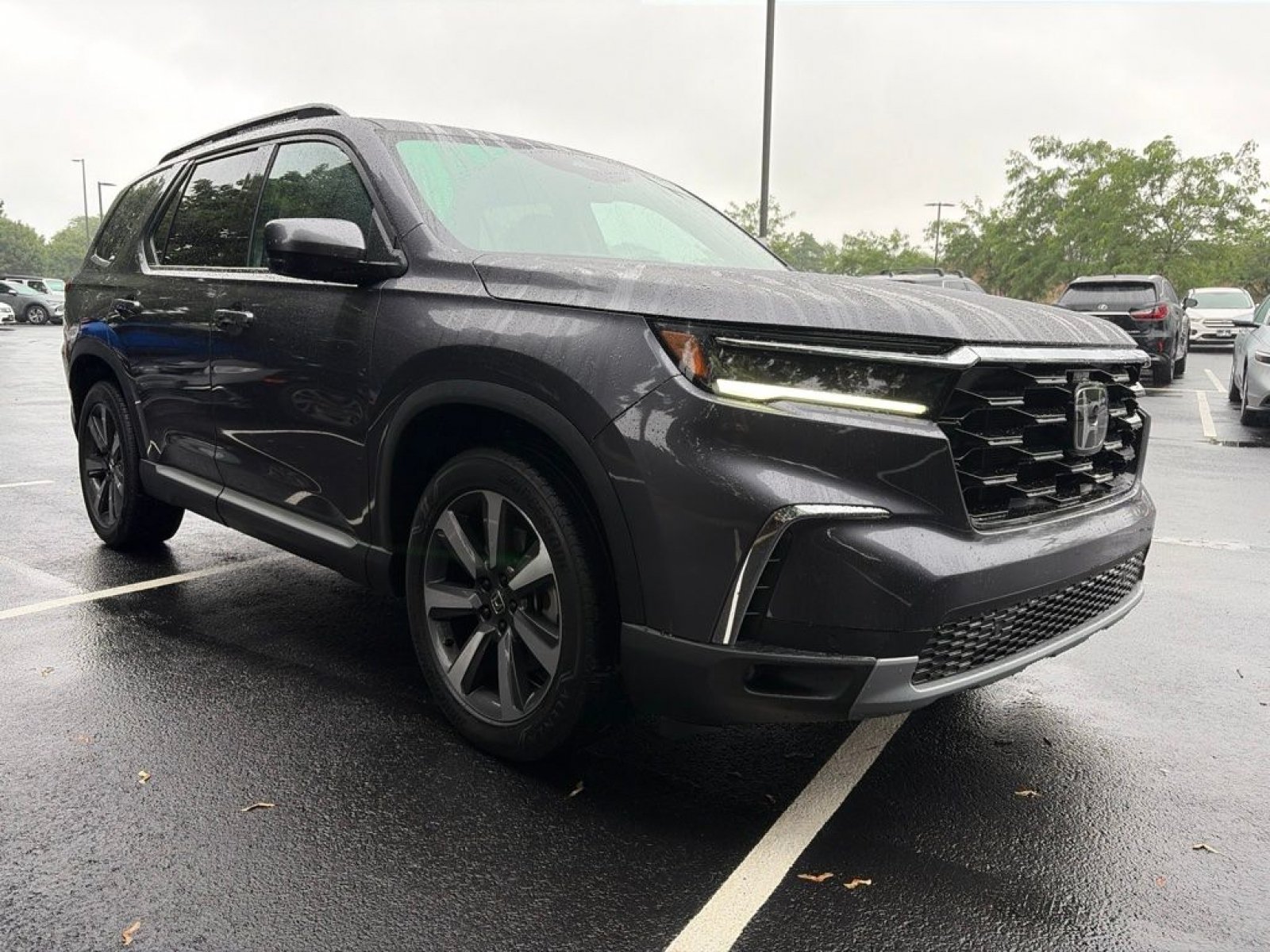 Used 2023 Honda Pilot Touring image 4