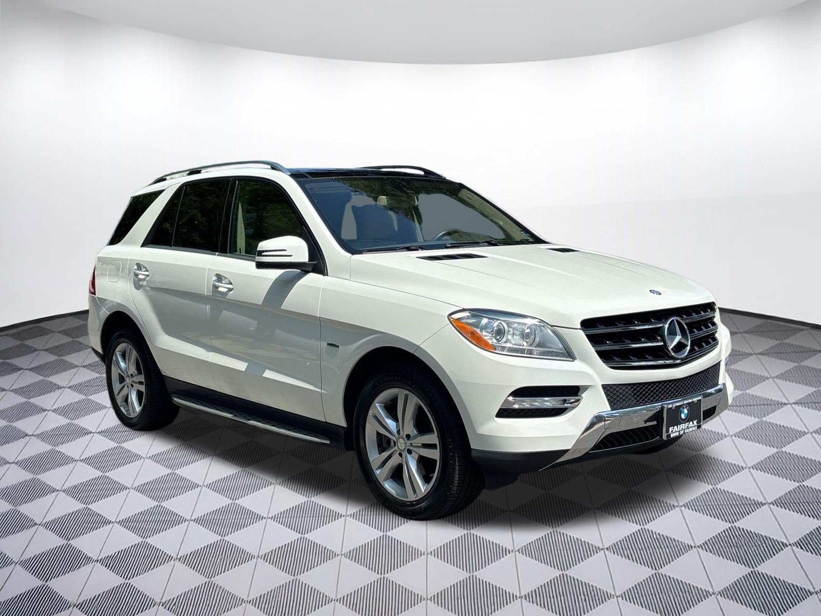 Used 2012 Mercedes-Benz ML 350 BlueTEC 4MATIC image 5