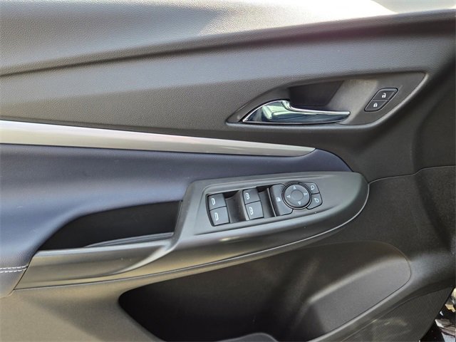 Used 2022 Chevrolet Bolt EUV LT w/ Convenience Package image 24