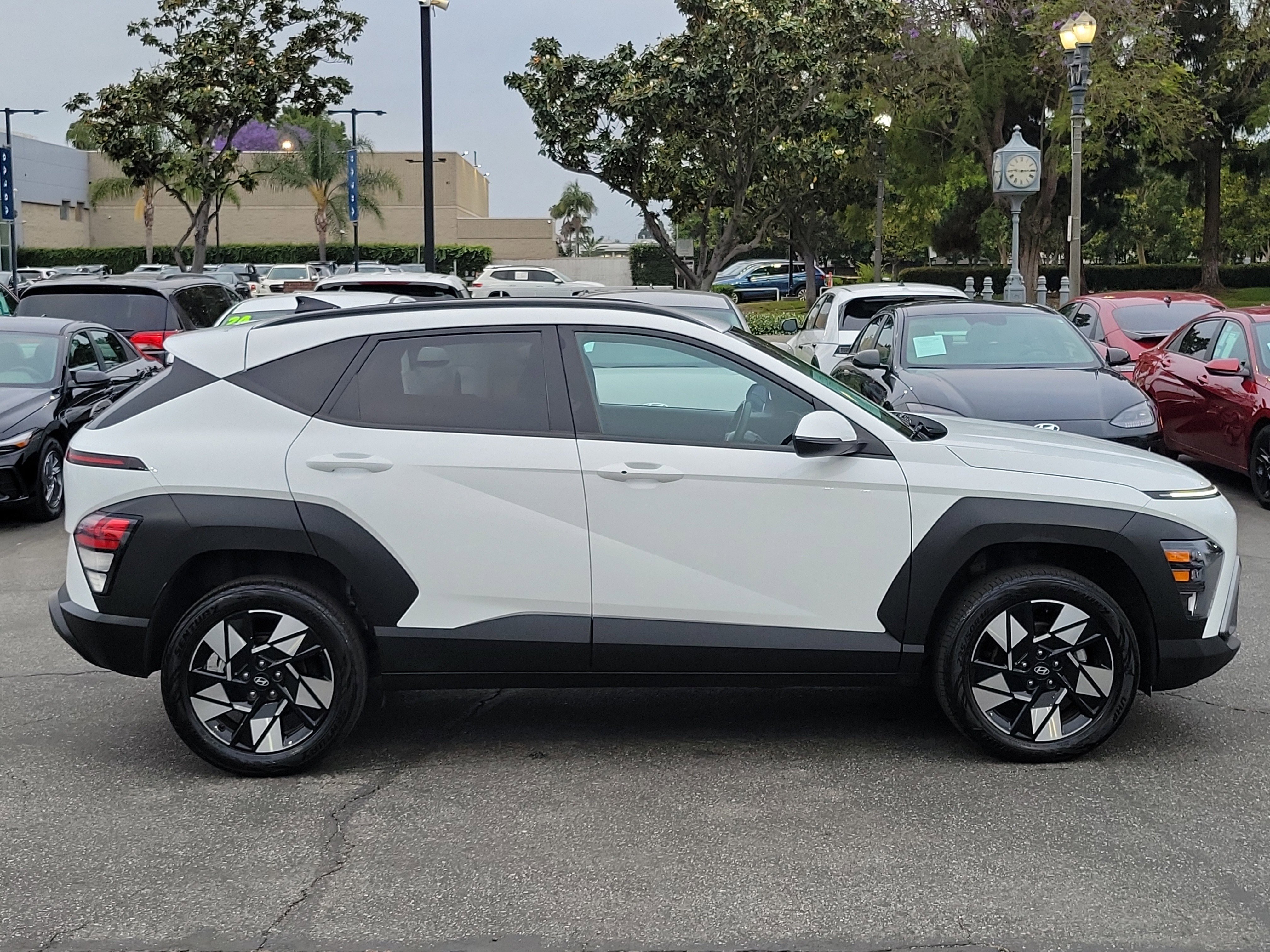 Certified 2024 Hyundai Kona SEL AWD/4WD image 5