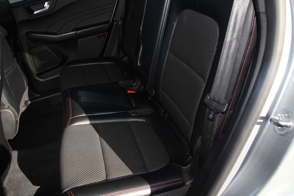 Certified 2023 Ford Escape ST-Line AWD/4WD image 21