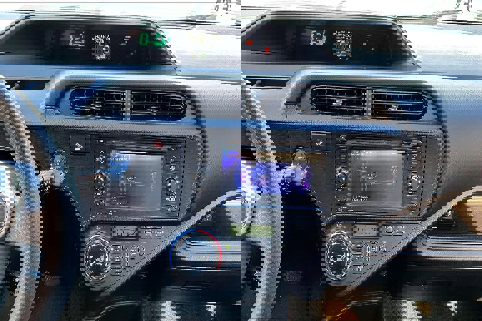 Used 2012 Toyota Prius C Four image 32