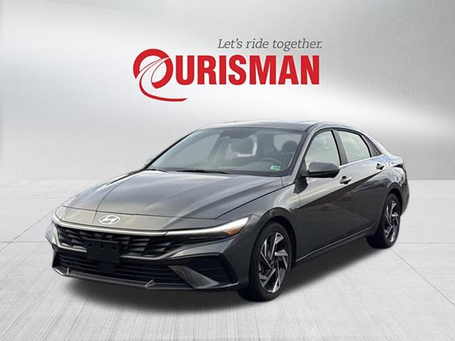 Used 2024 Hyundai Elantra Limited image 5