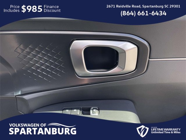 Used 2024 Kia Sorento S image 9