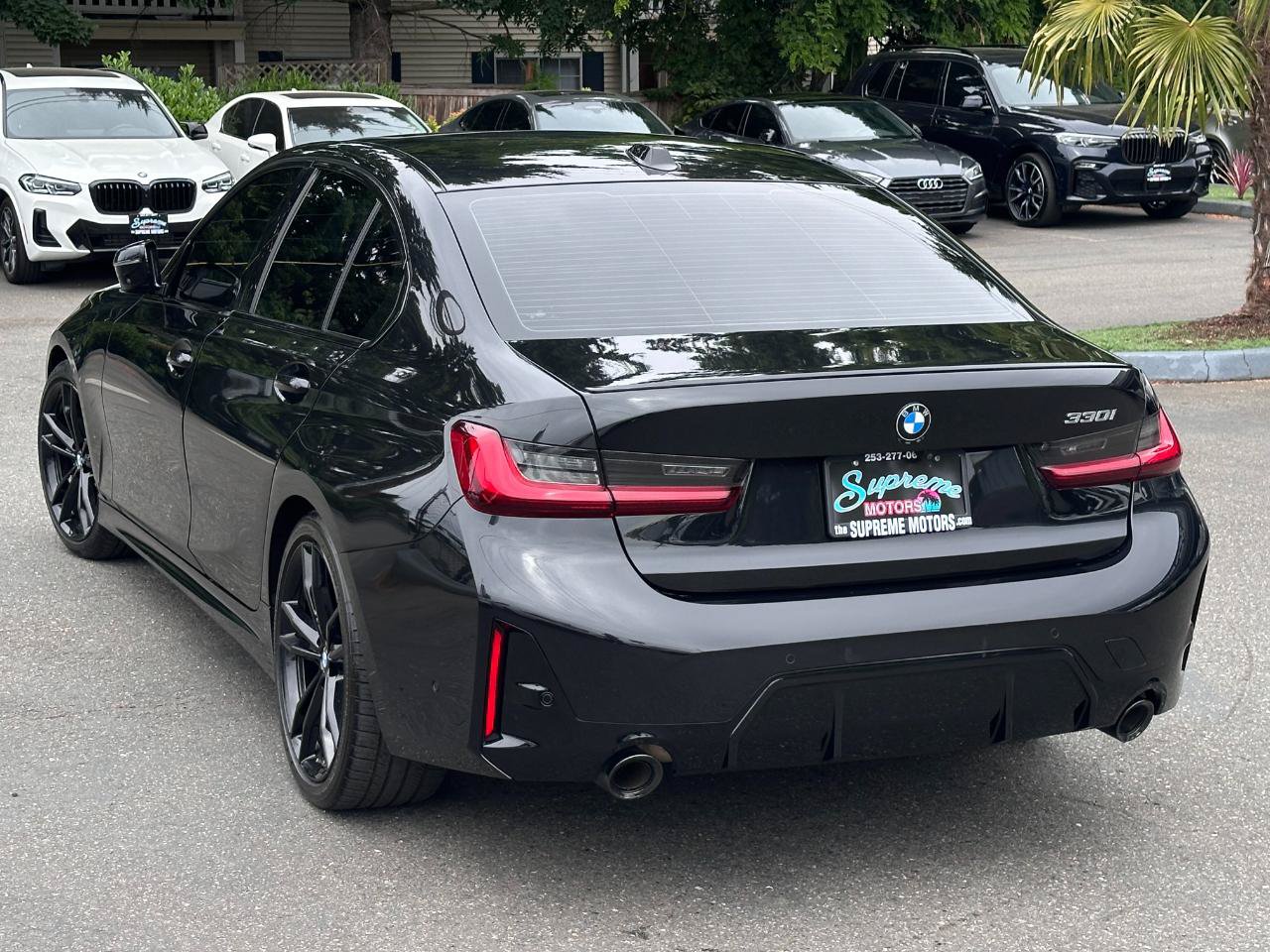 Used 2024 BMW 330i Sedan w/ M Sport Package RWD image 5