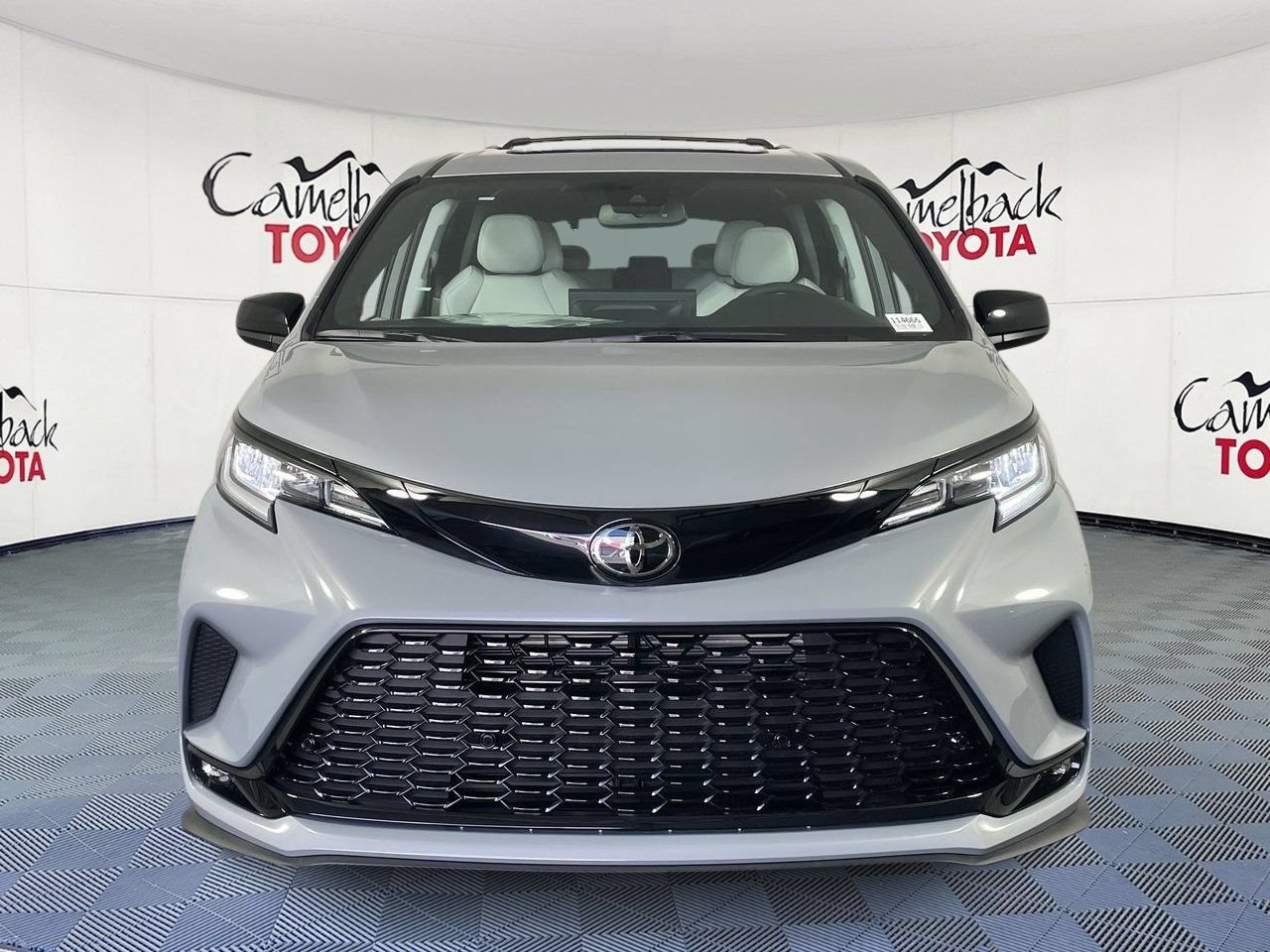New 2026 Toyota Sienna XSE FWD image 2