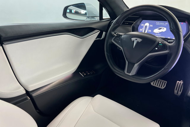 Used 2019 Tesla Model S Performance AWD/4WD image 11