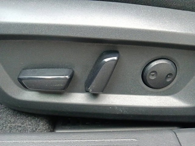 Used 2023 Nissan Rogue SV image 16