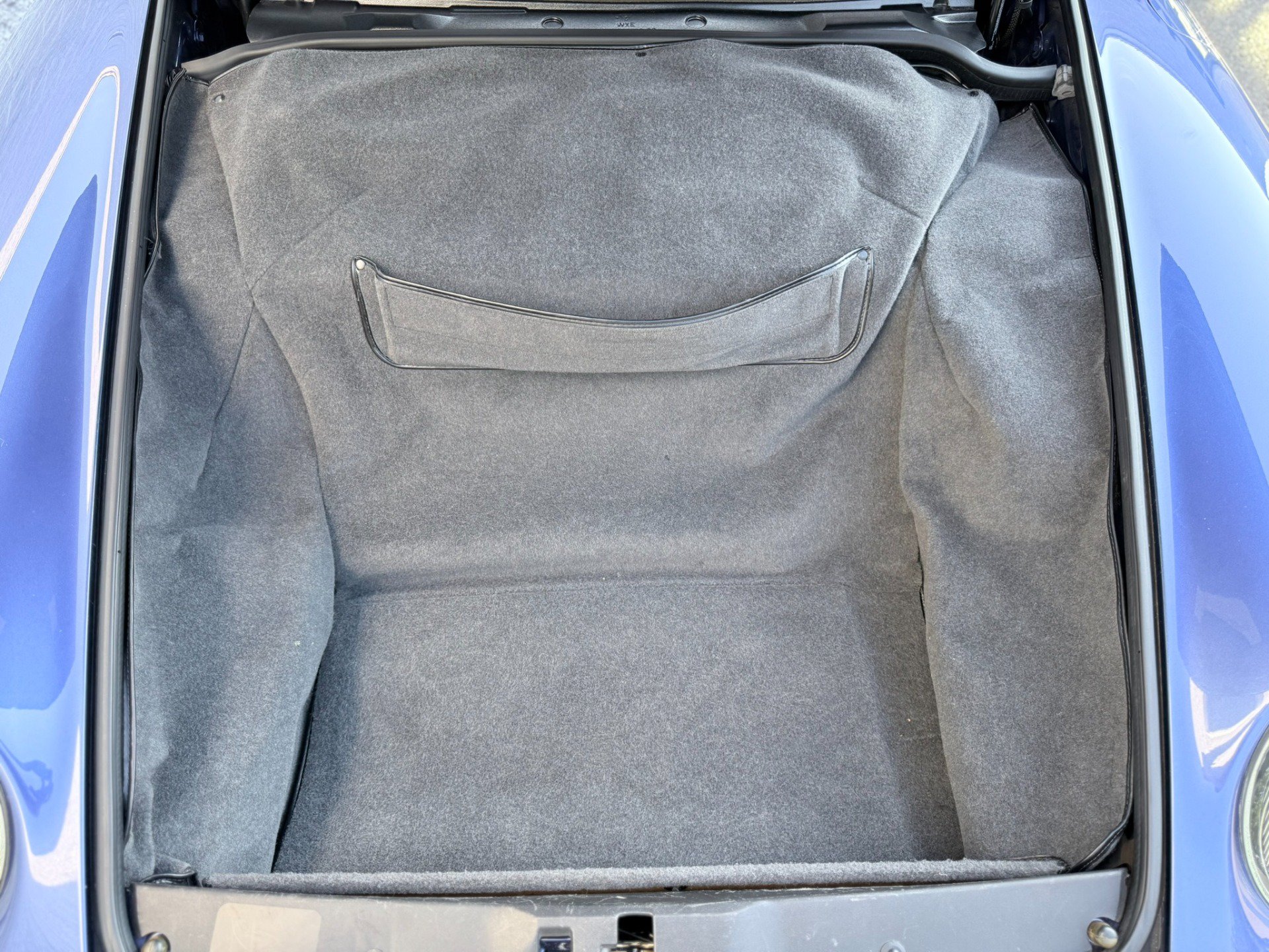 Used 1997 Porsche 911 Carrera RWD image 45